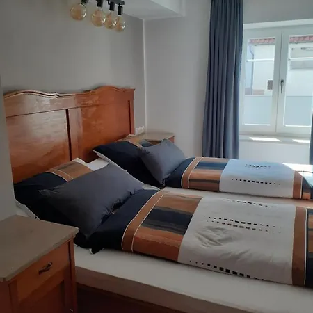 Melanie Apartament *